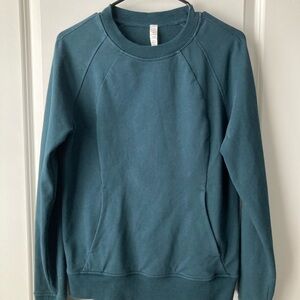 lululemon athletica Scuba Crew. Like New!!